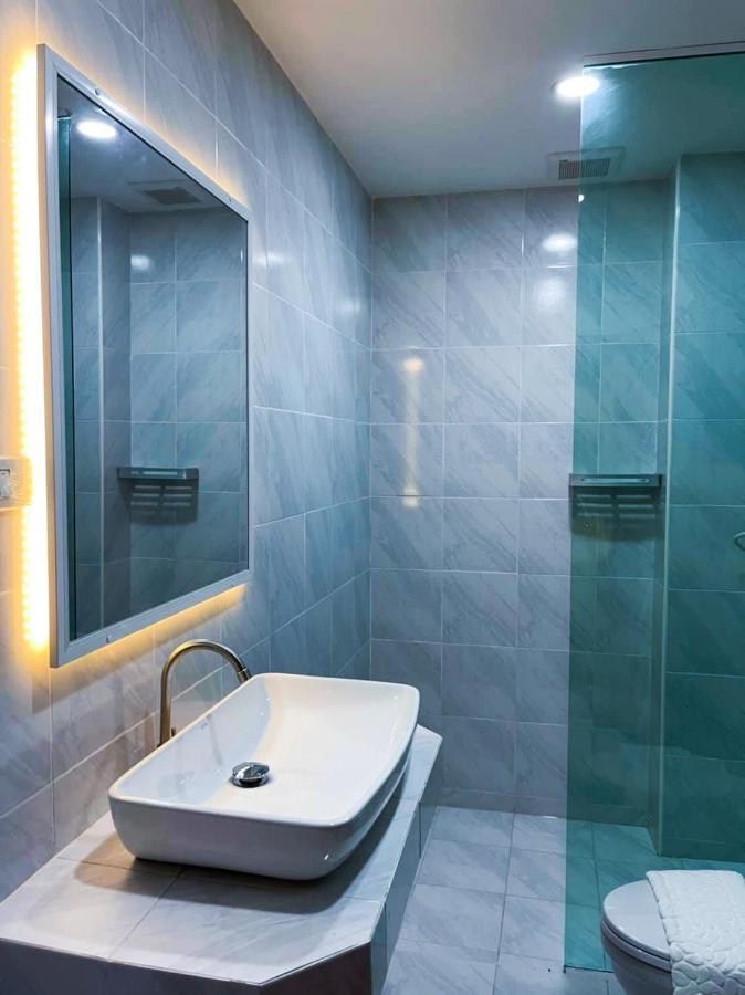 אוטאי תאני Tj Boutique Hotel מראה חיצוני תמונה